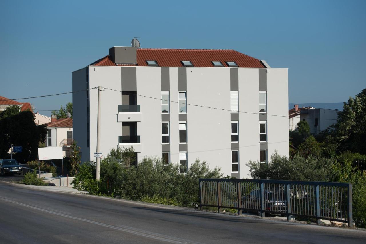 Apartments Adriatic Podstrana Buitenkant foto